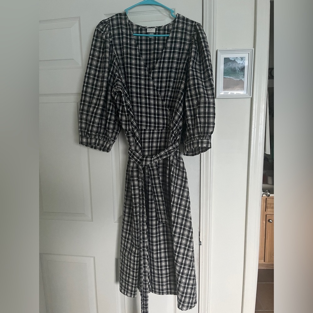Size large a new day (target) black and white gingham wrap midi dress